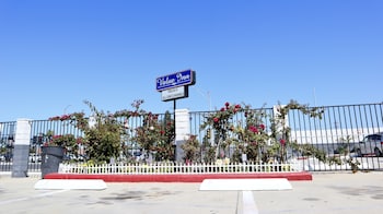 value inn bellflower