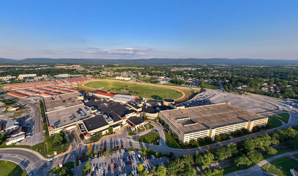 the inn at charles town hollywood casino