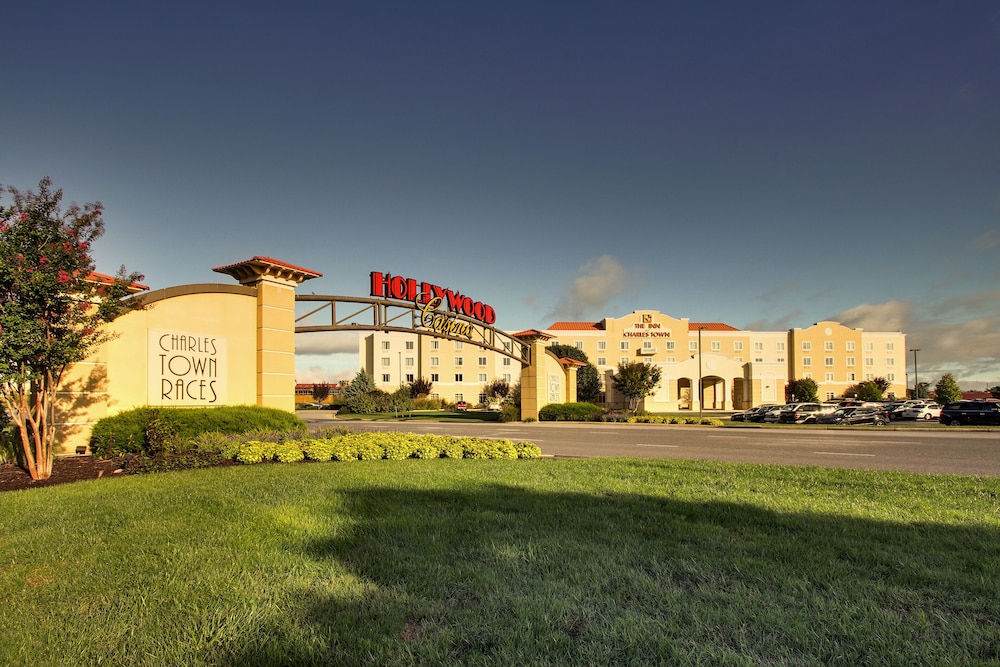 the inn at charles town hollywood casino