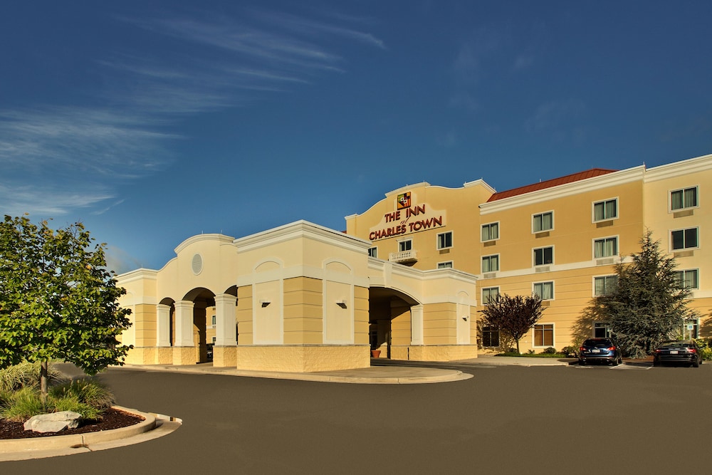the inn at charles town hollywood casino