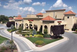 the inn at charles town hollywood casino