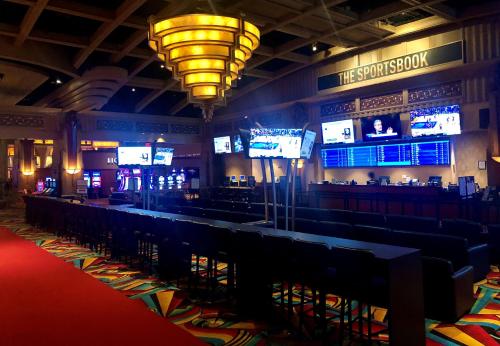 the inn at charles town hollywood casino
