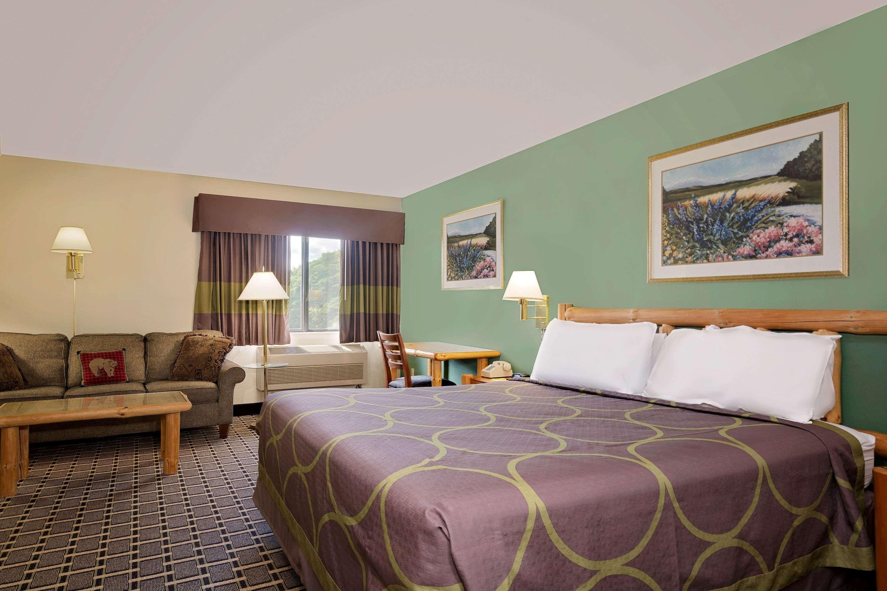 super 8 by wyndham cloquet