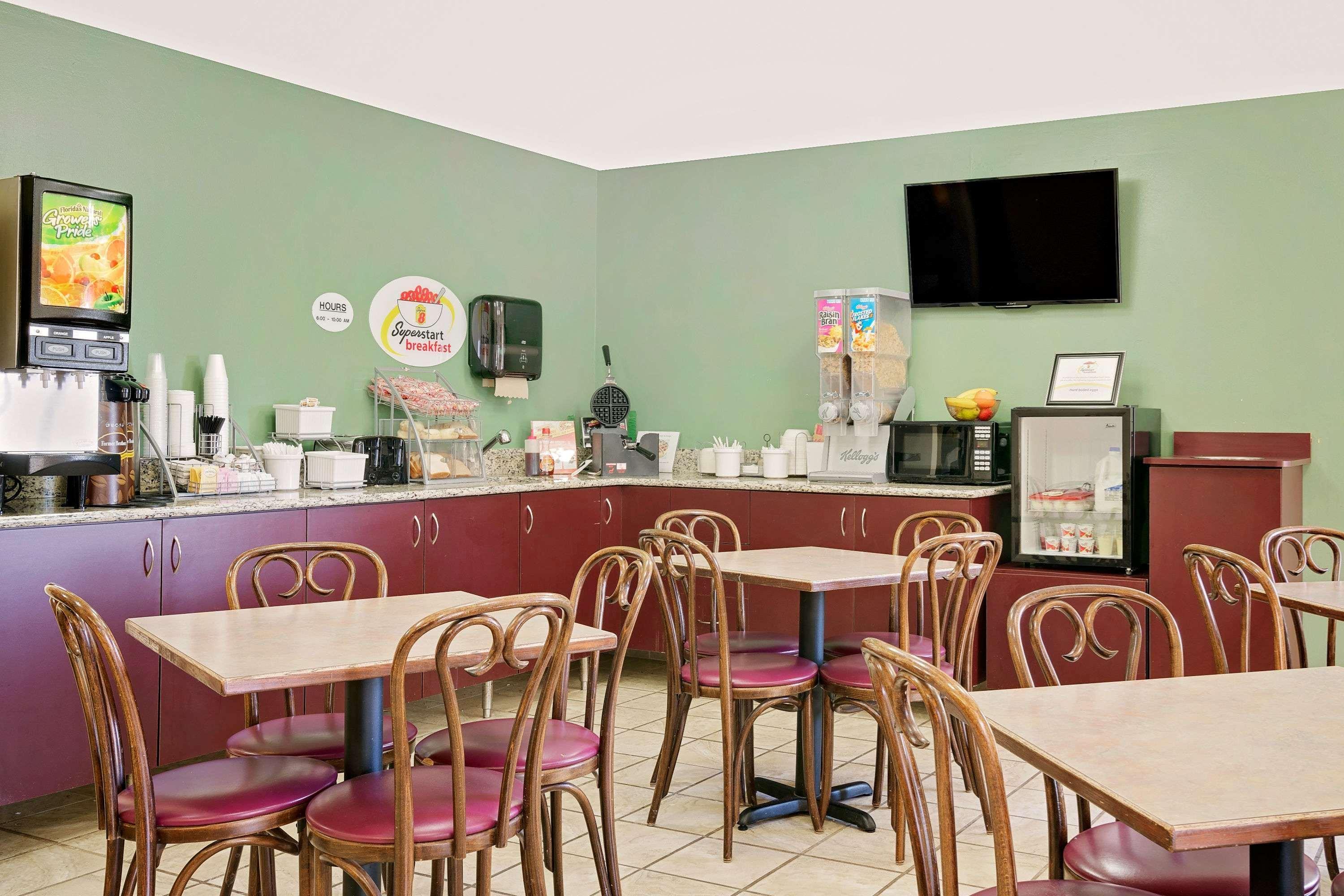 super 8 by wyndham cloquet