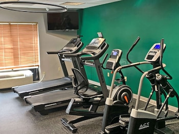 comfort inn and suites columbus north