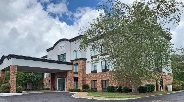 comfort inn and suites columbus north