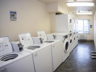 woodspring suites evansville east