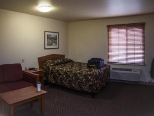 woodspring suites evansville east