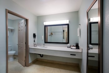 super 8 by wyndham fairfield napa valley area