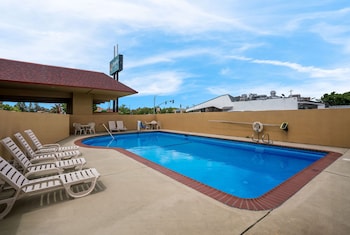 super 8 by wyndham fairfield napa valley area