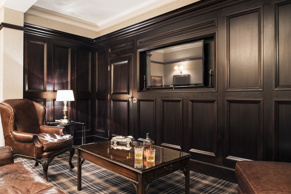 the vermont hotel and vermont aparthotel