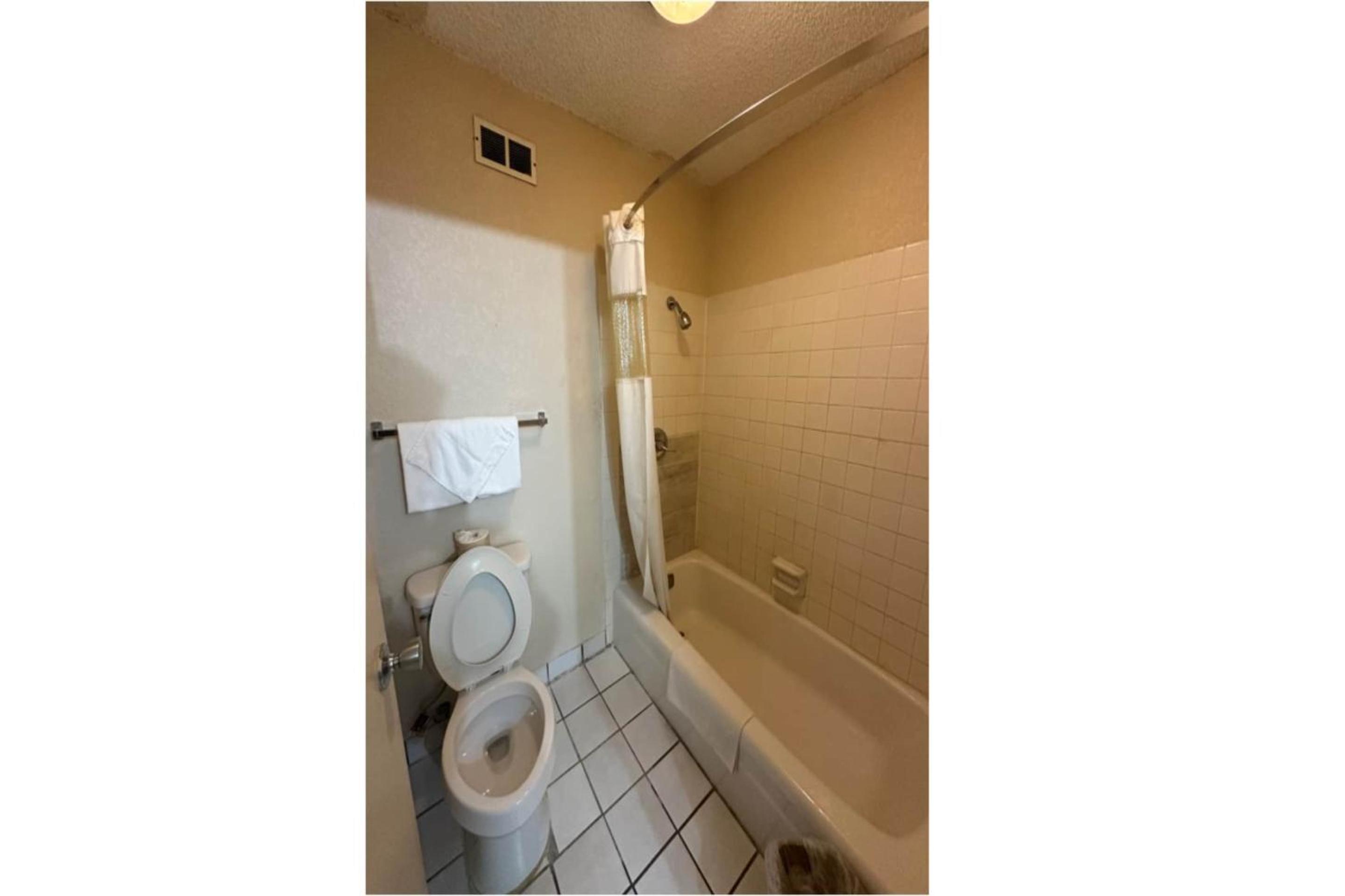 river valley inn and suites by belvilla