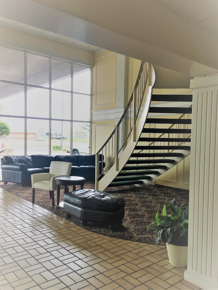 river valley inn and suites by belvilla