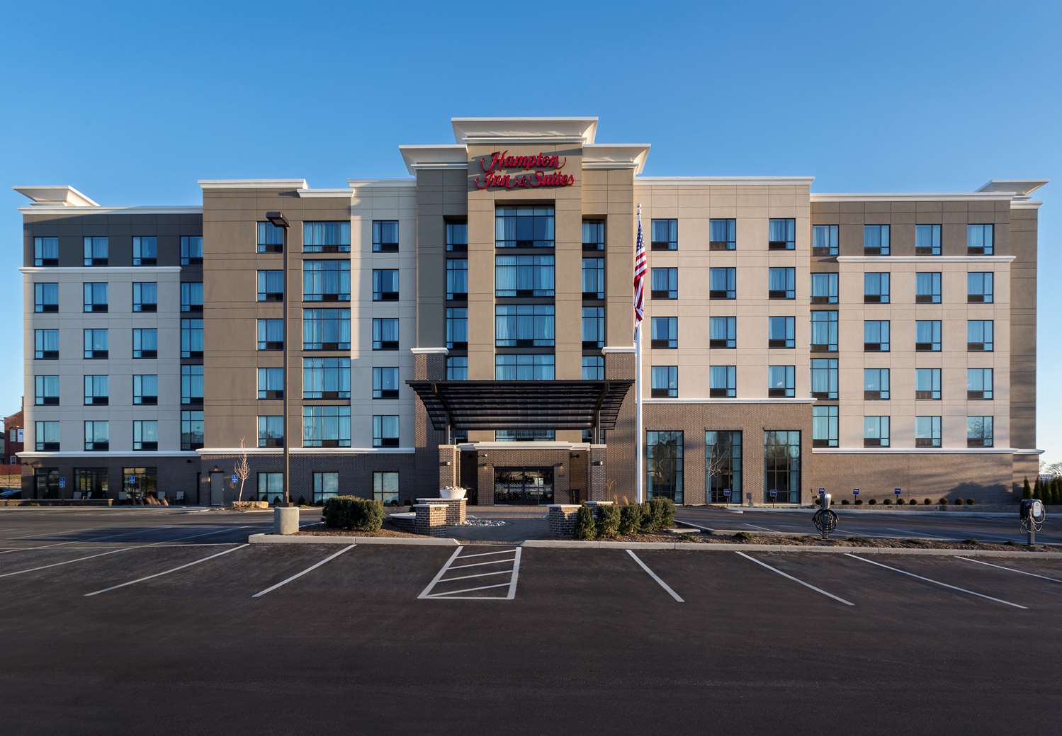 hampton inn and suites newport cincinnati