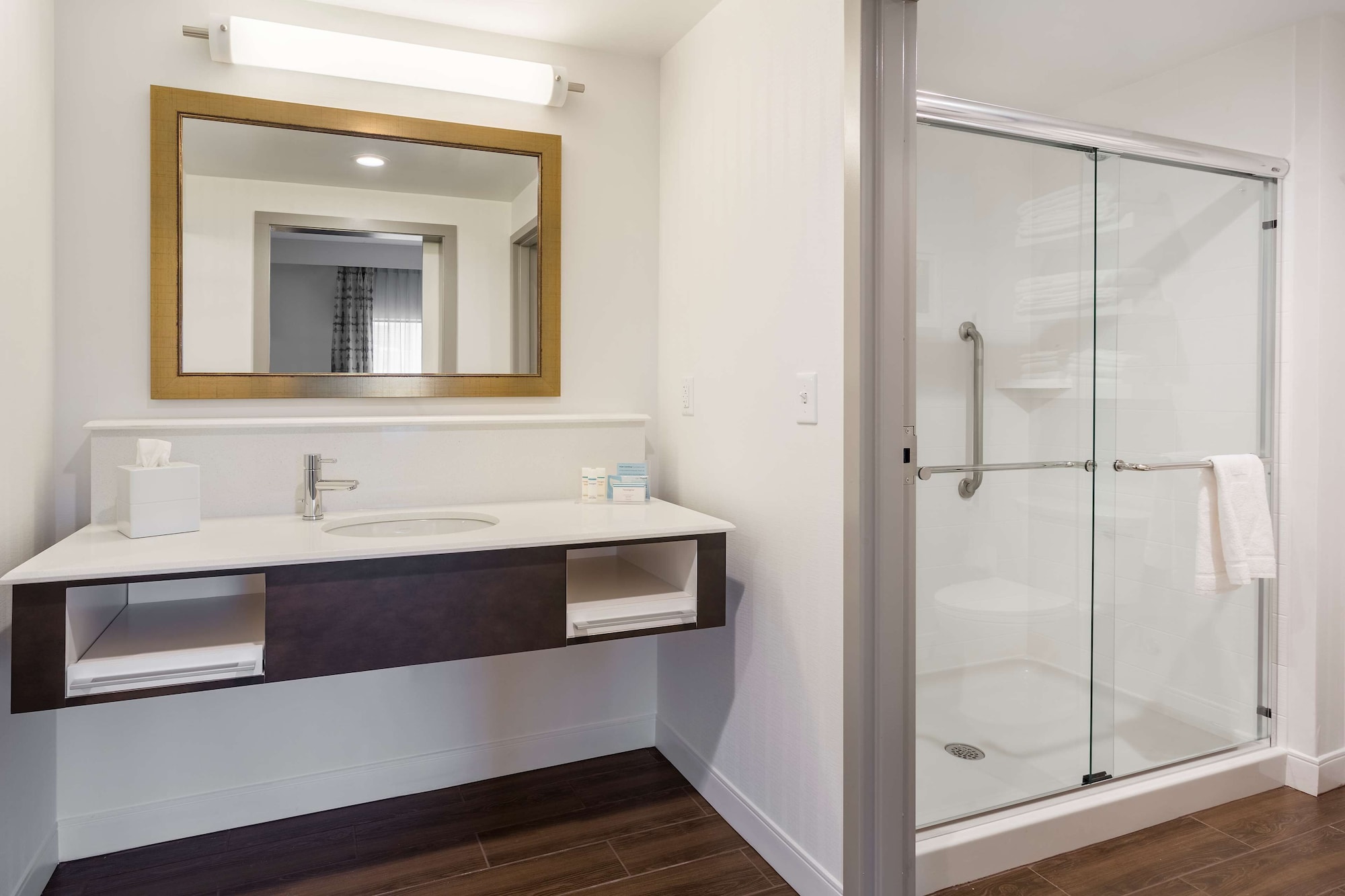 hampton inn and suites newport cincinnati