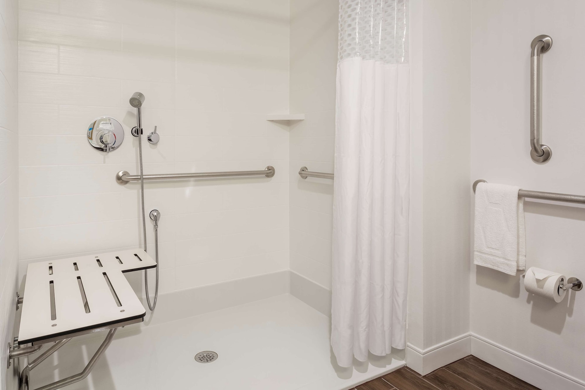 hampton inn and suites newport cincinnati