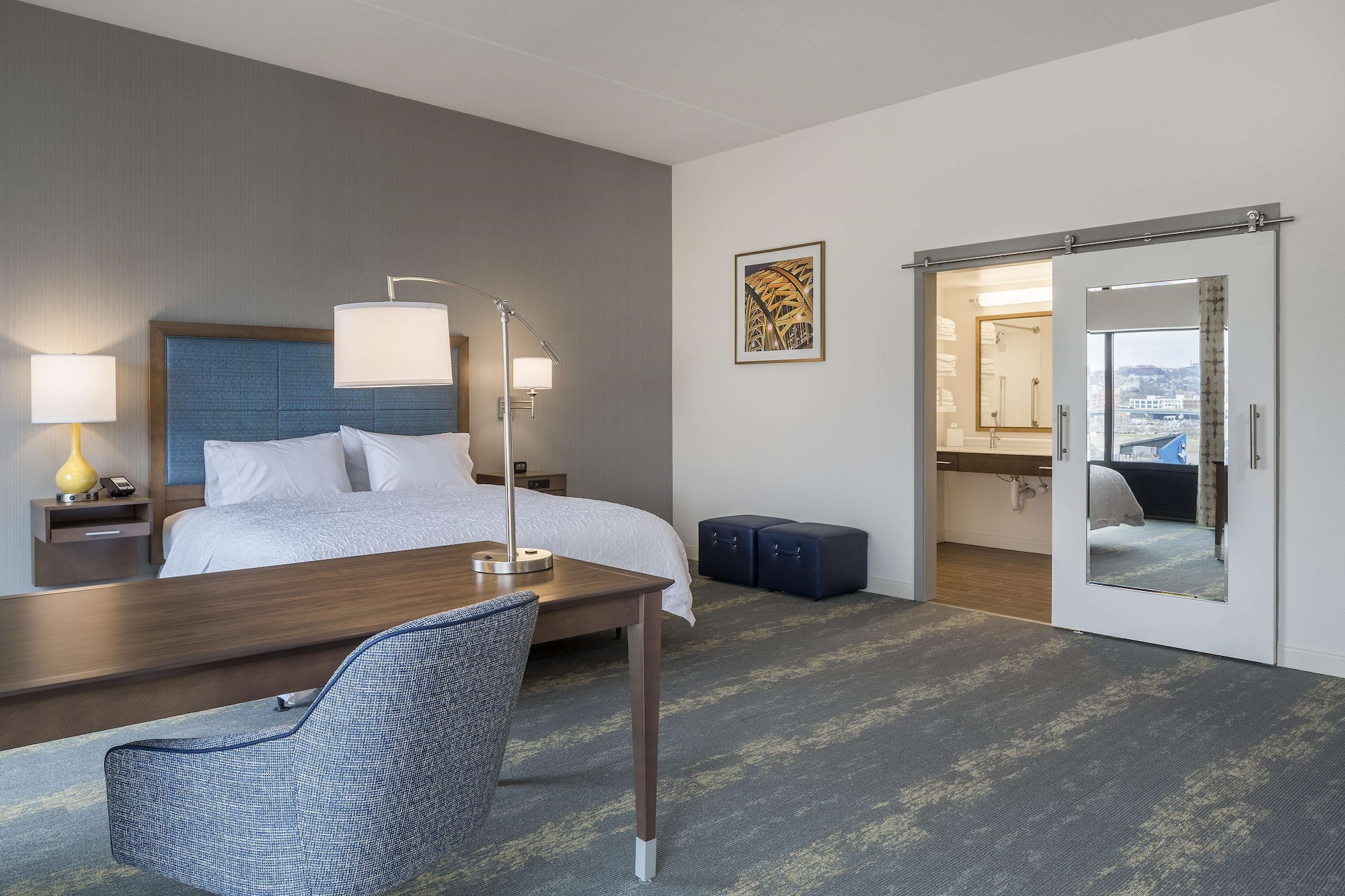 hampton inn and suites newport cincinnati