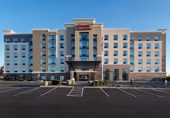 hampton inn and suites newport cincinnati