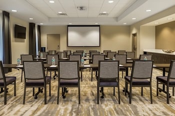 hampton inn and suites newport cincinnati