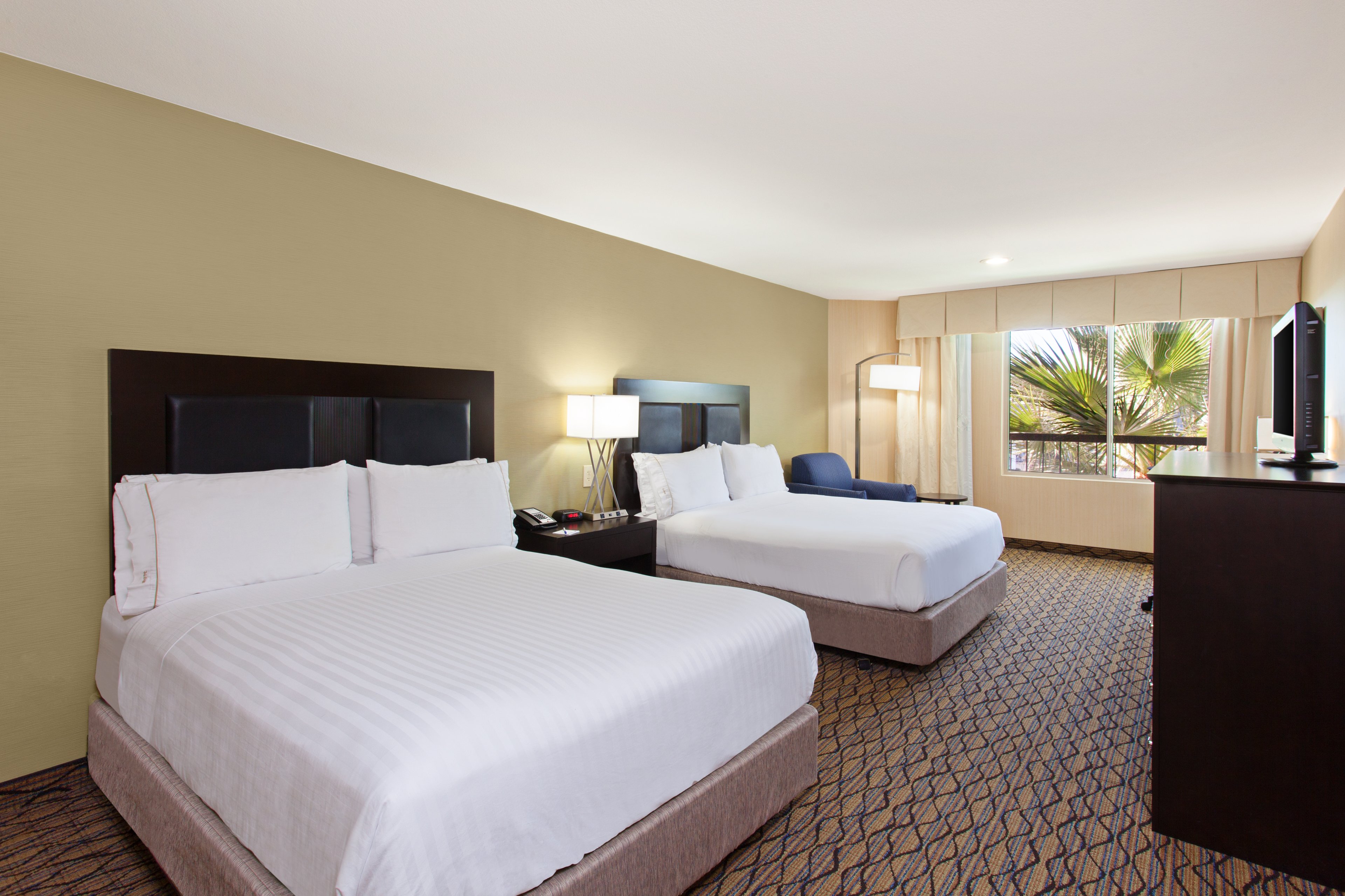 holiday inn express newport beach by ihg
