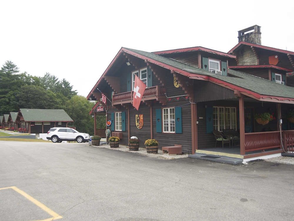 swiss chalets village inn