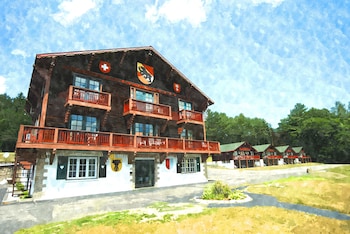 Swiss Chalets Village Inn