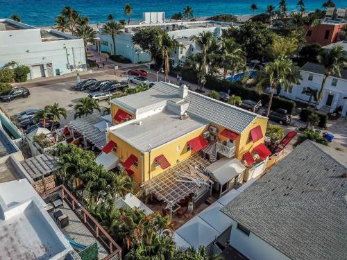 villa sinclair beach suites and spa