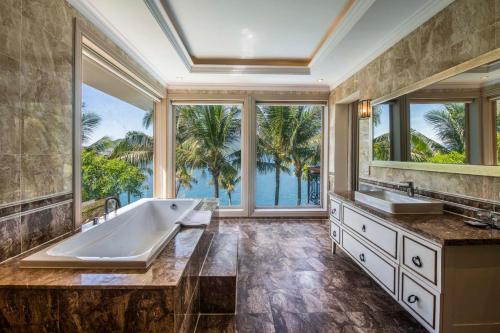 hon tam resort