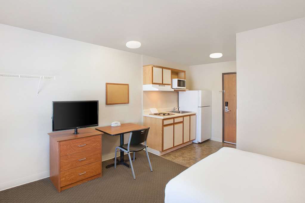 woodspring suites jacksonville beach blvd