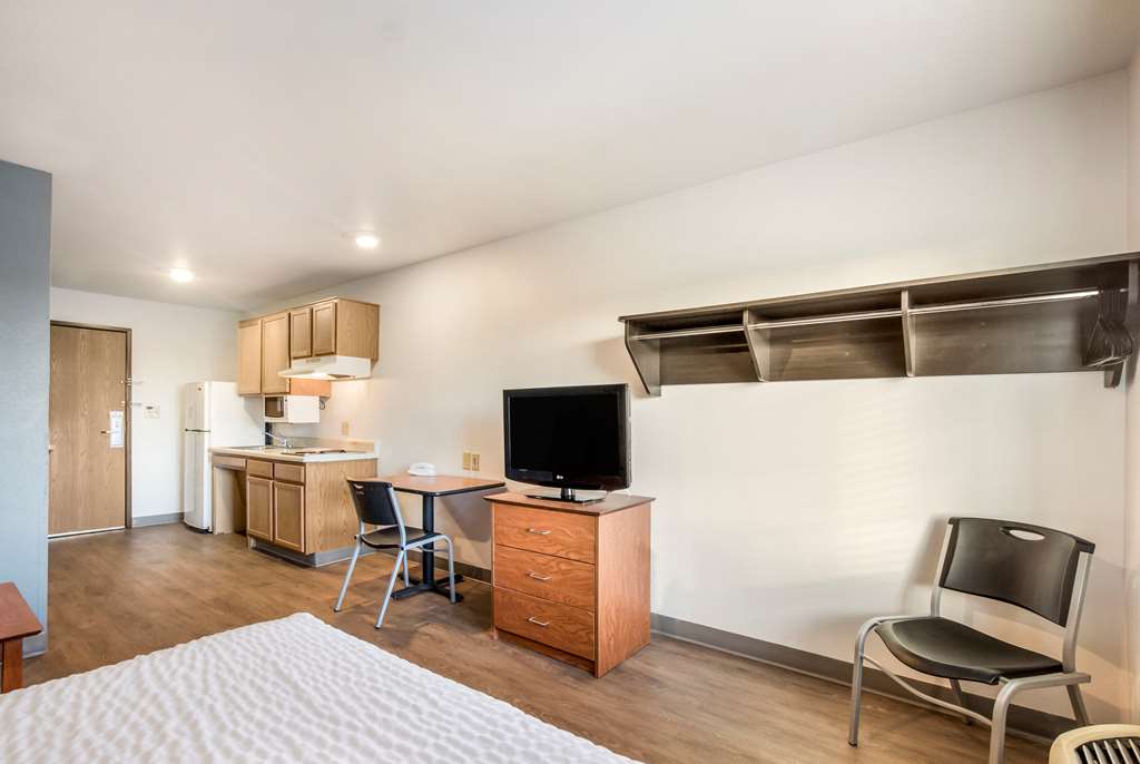 extended stay america select suites indianapolis lawrence