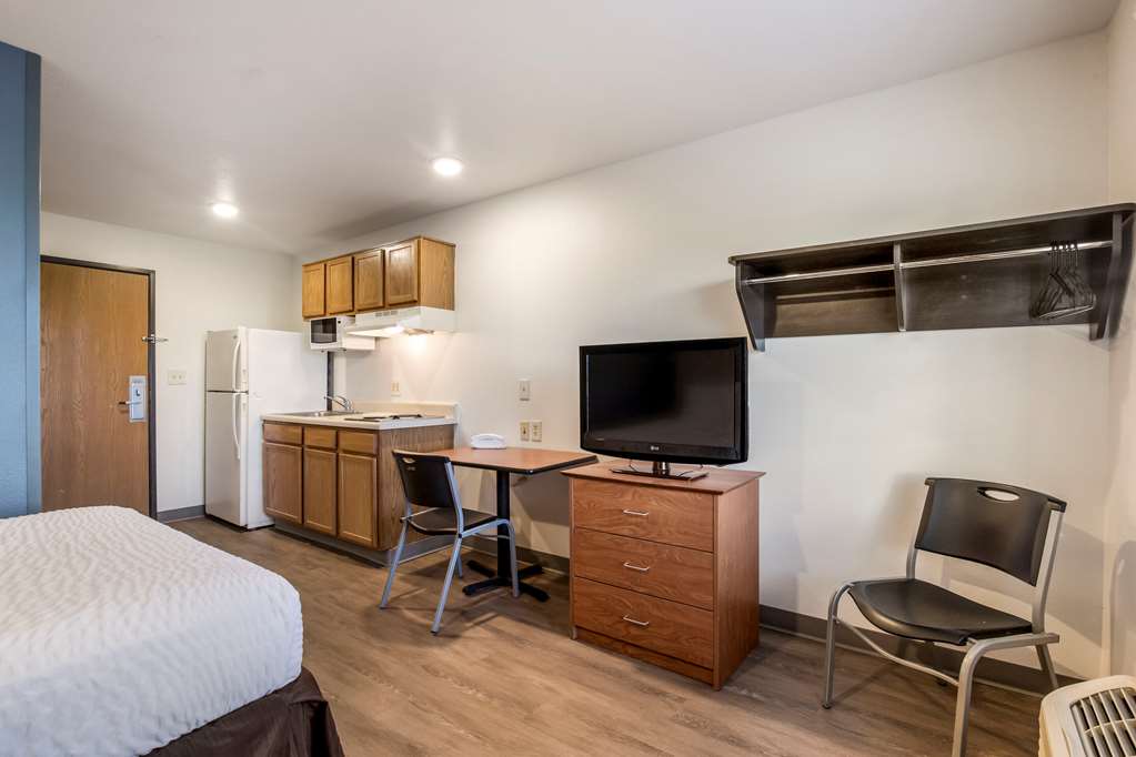 extended stay america select suites indianapolis lawrence