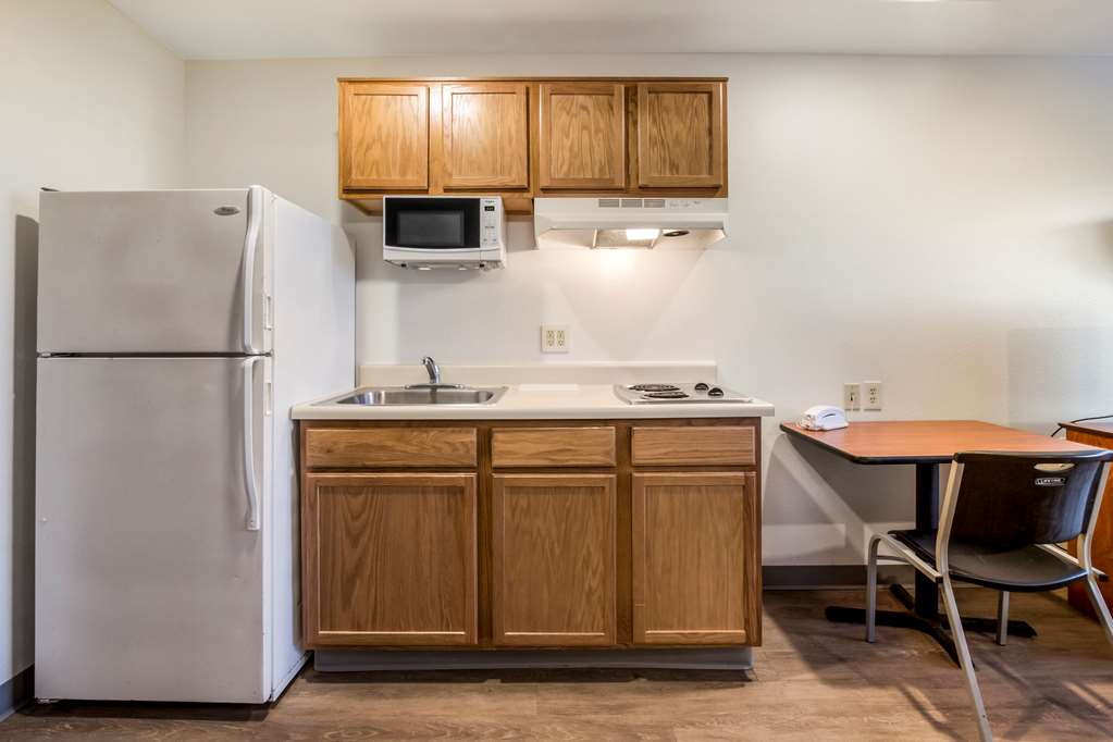 extended stay america select suites indianapolis lawrence
