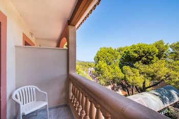 hotel na taconera
