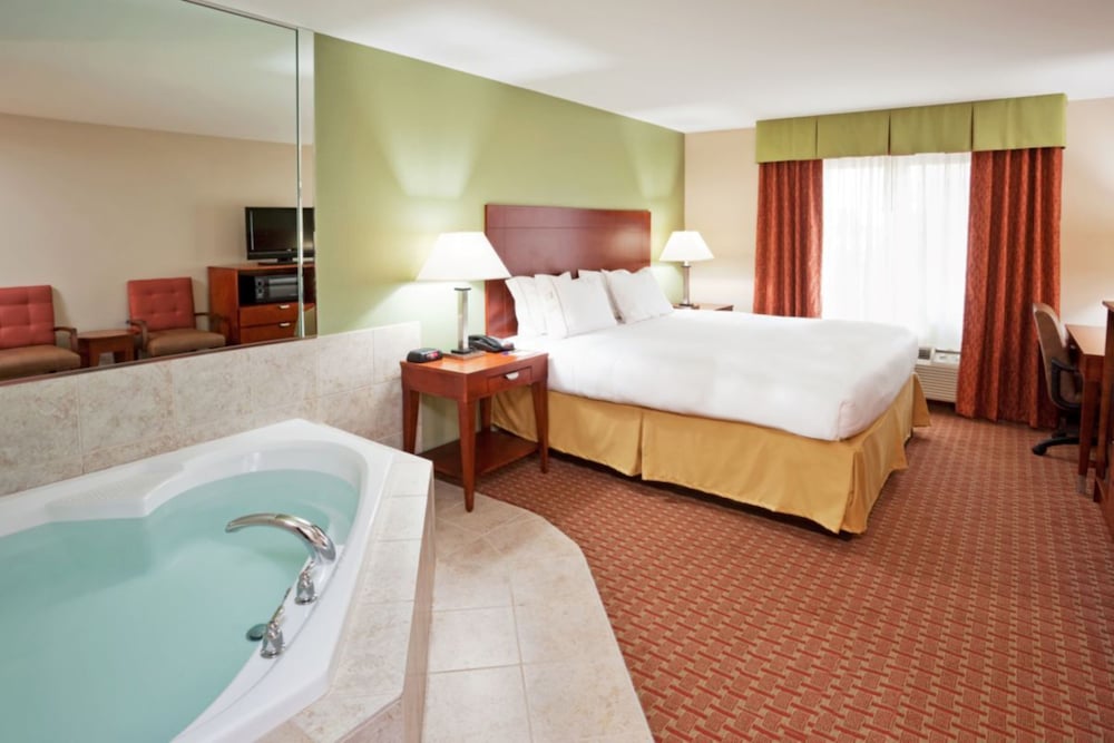 holiday inn express hotel and suites niagara falls by ihg
