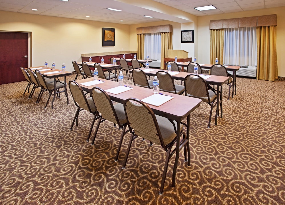 holiday inn express hotel and suites niagara falls by ihg