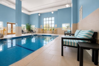 Holiday Inn Express Hotel & Suites Niagara Falls By Ihg,Niagara Falls>>Niagara County,3 star