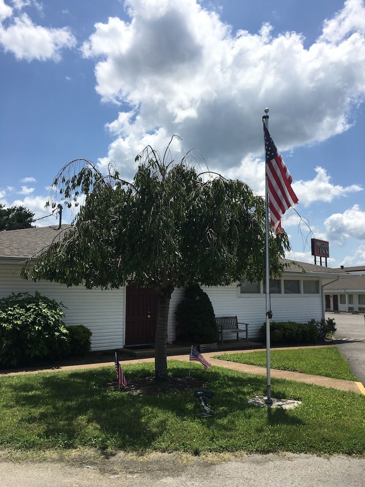 ambassador inn and suites