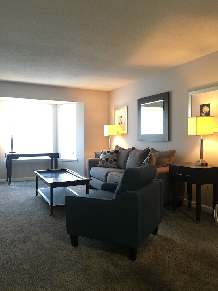 ambassador inn and suites