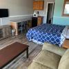 ambassador inn and suites