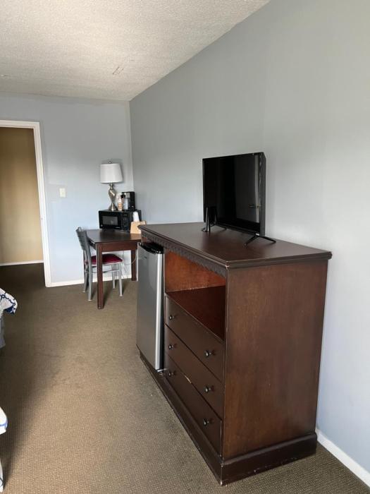 ambassador inn and suites