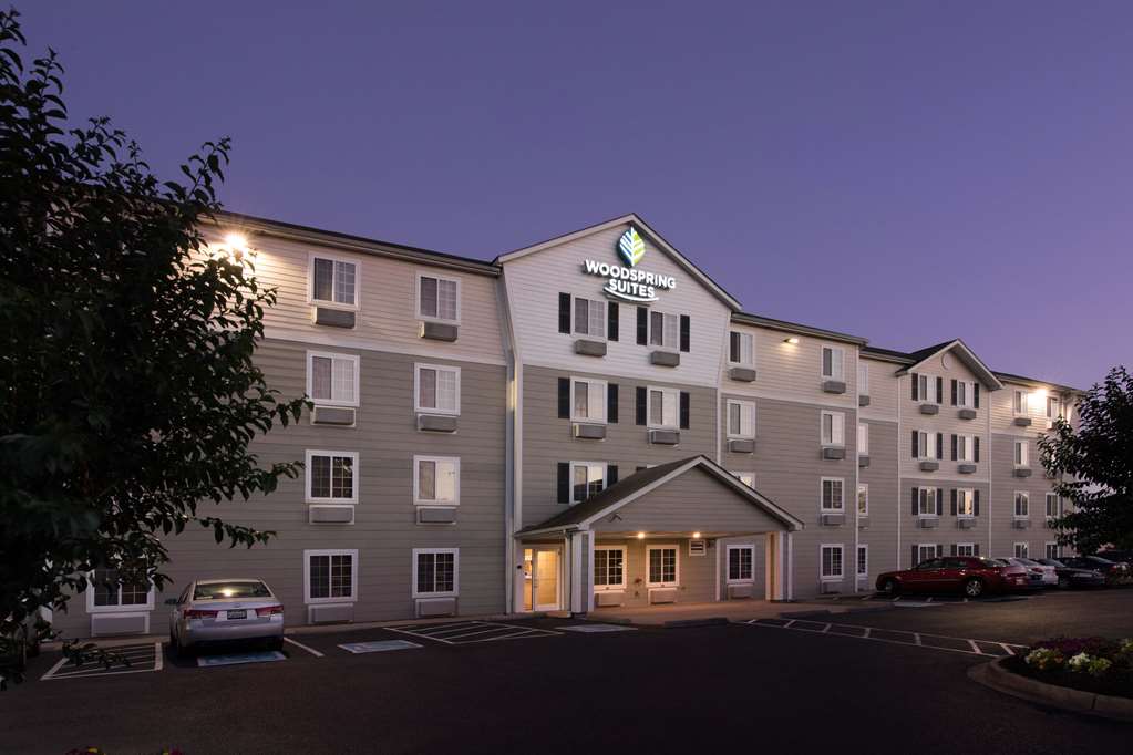 woodspring suites memphis east i 40