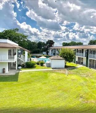 days inn by wyndham eglin afb
