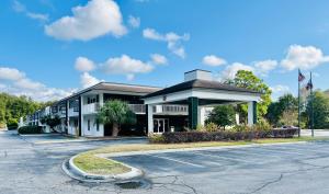 days inn by wyndham eglin afb