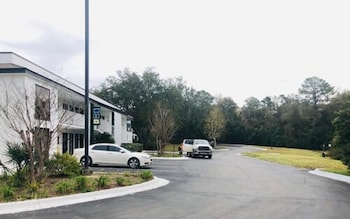 days inn by wyndham eglin afb