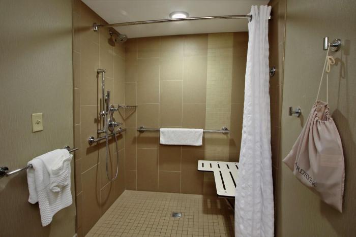 doubletree by hilton hotel newark ohio