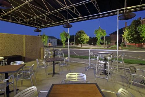 doubletree by hilton hotel newark ohio