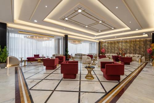 voyage hotel and suites
