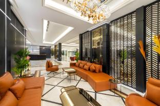 voyage hotel and suites