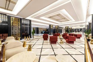 voyage hotel and suites
