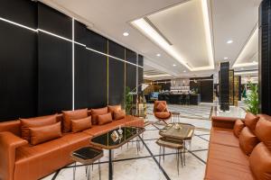 voyage hotel and suites